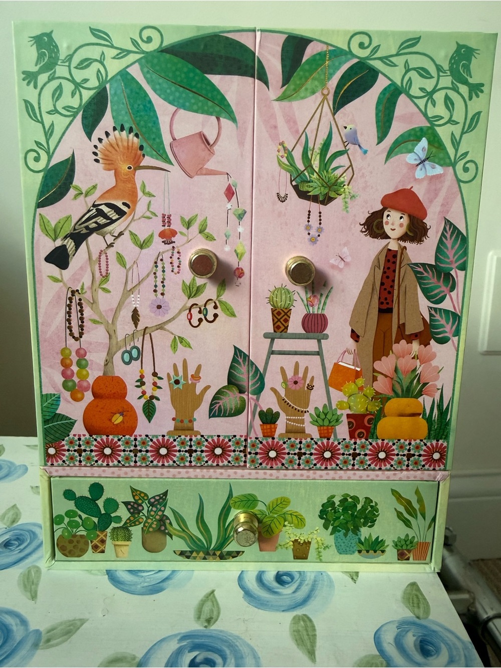 French Pink & Green Anthropology Jewelry Box - Picture 5 of 11
